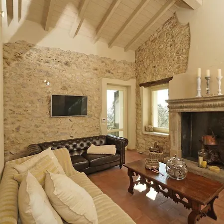 Villa Tenuta La Pineta *